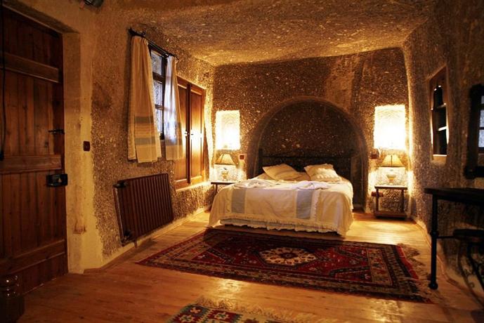Traveller's Cave Hotel