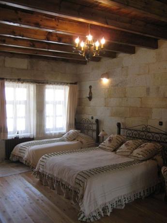 Traveller's Cave Hotel