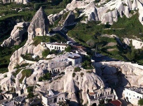Traveller's Cave Hotel