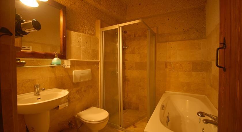 Traveller's Cave Hotel
