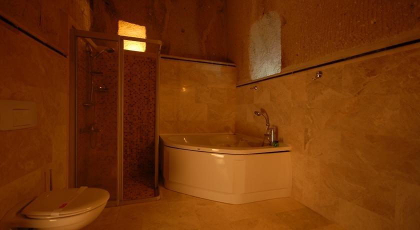 Traveller's Cave Hotel