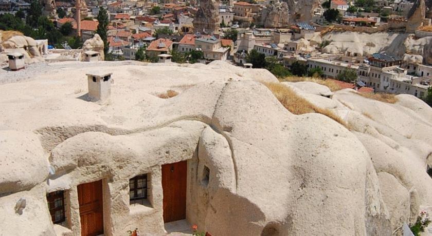 Traveller's Cave Hotel