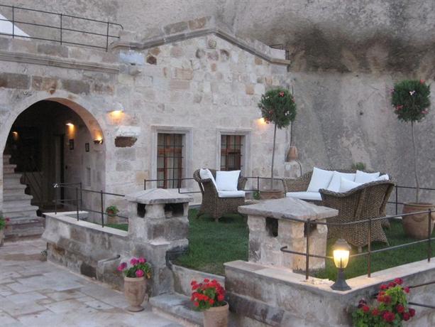 Traveller's Cave Hotel