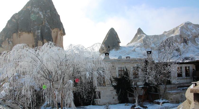 Traveller's Cave Hotel