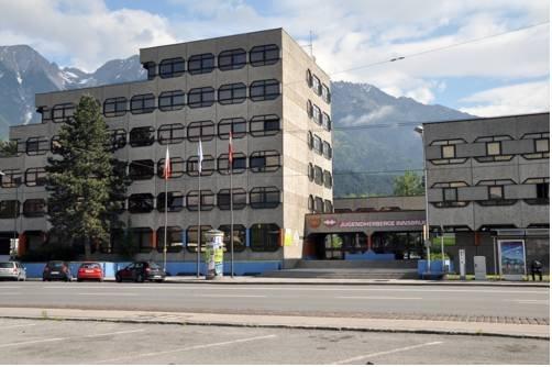 Jugendherberge Innsbruck - Youth Hostel Altstadt von Innsbruck Austria thumbnail