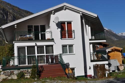 Haus Alpenflora Langenfeld