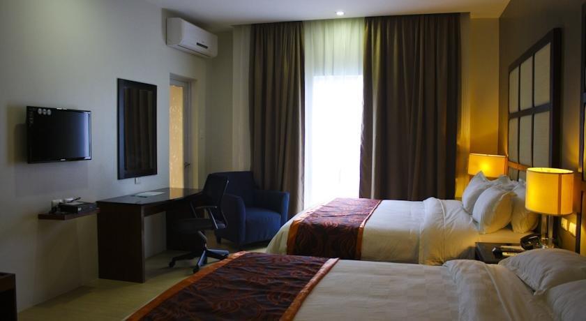 Avenue Suites Hotel