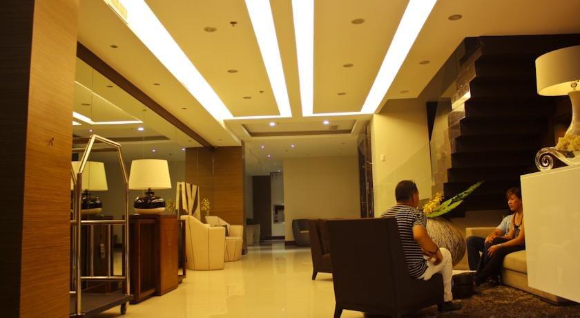 Avenue Suites Hotel