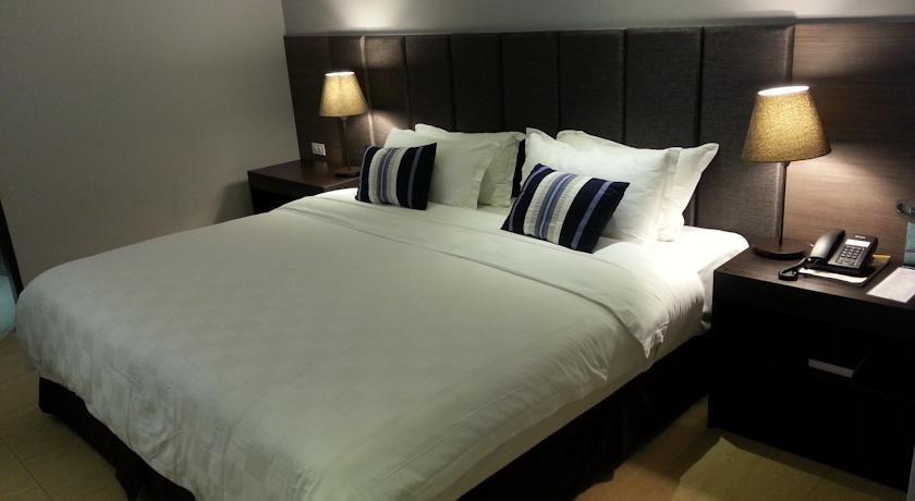 Avenue Suites Hotel