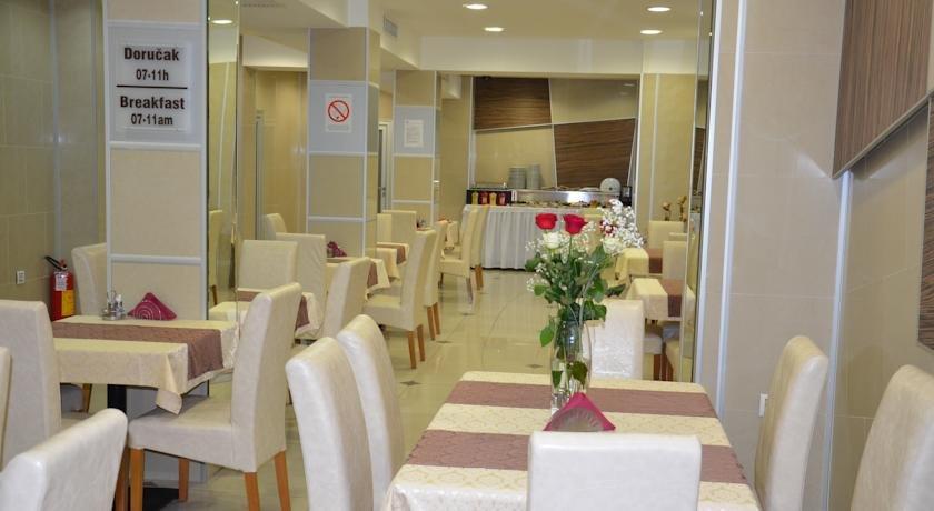 Hotel Zeder Garni