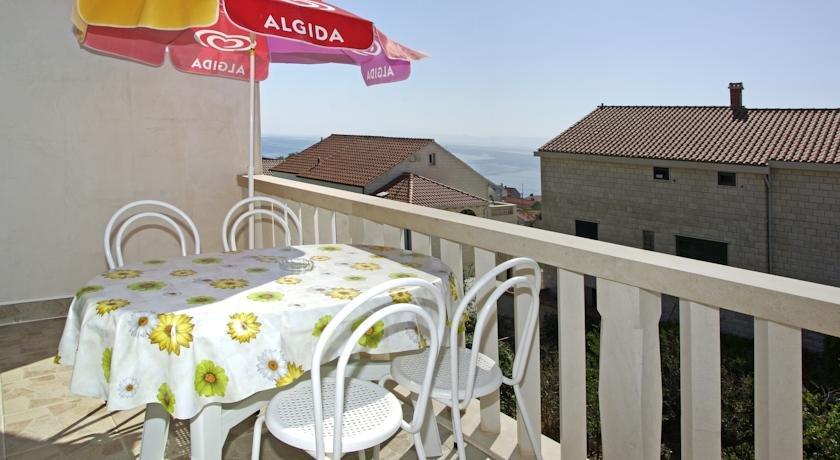 Adria Apartments Bol