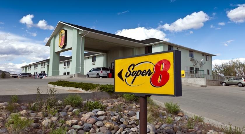 Super 8 by Wyndham Blanding