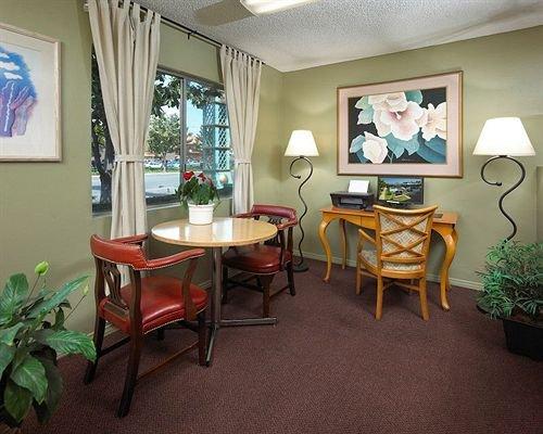 Eden Roc Inn & Suites near the Maingate