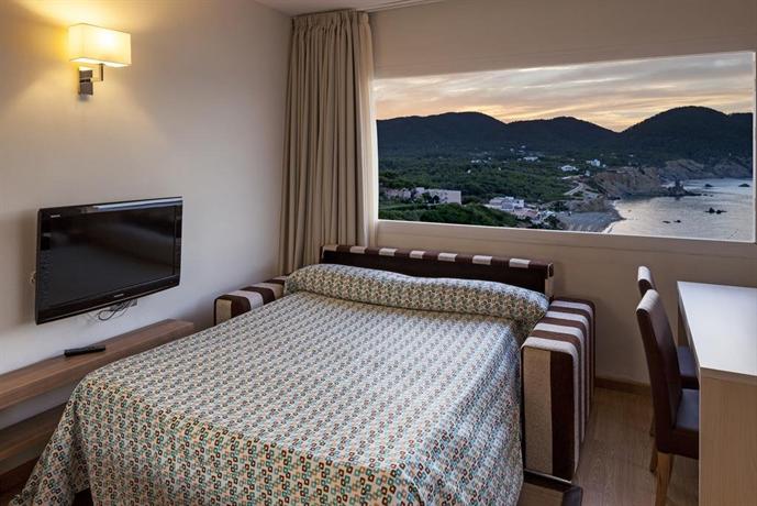 Invisa Hotel Club Cala Verde