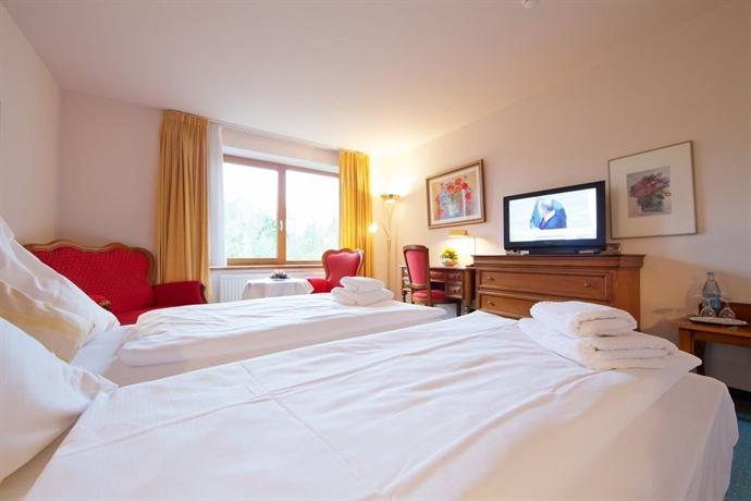 Weinbek Fockbek Compare Deals