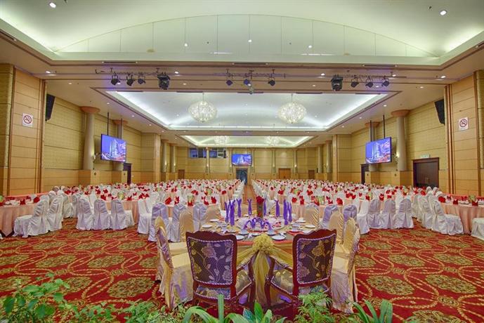 Mega Hotel