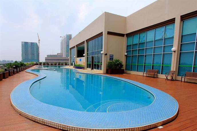 Mega Hotel