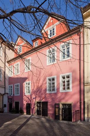Merchant's Yard Residence