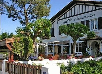 Logis Hotel Emeraude des Bois
