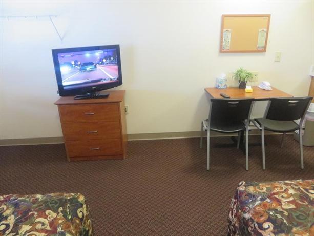 WoodSpring Suites Champaign Urbana