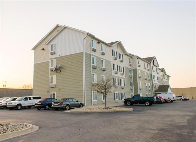 WoodSpring Suites Champaign Urbana
