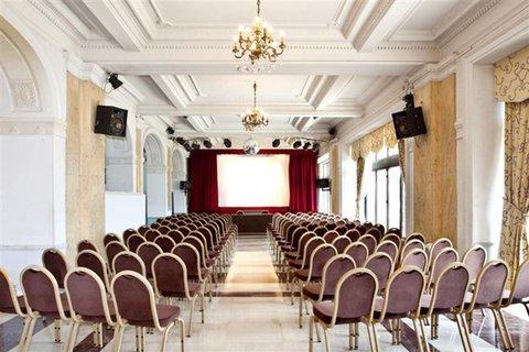 Hotel Le Royal Promenade des Anglais