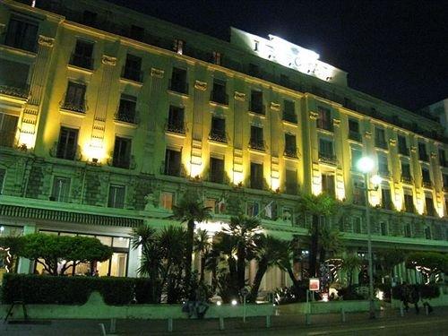 Hotel Le Royal Promenade des Anglais