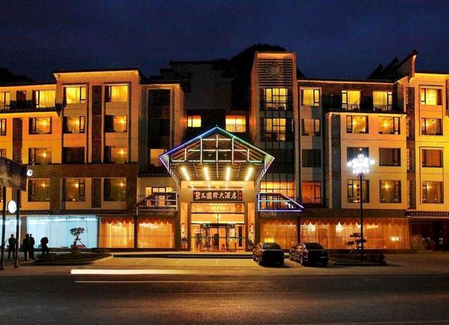 Jasper International Hotel