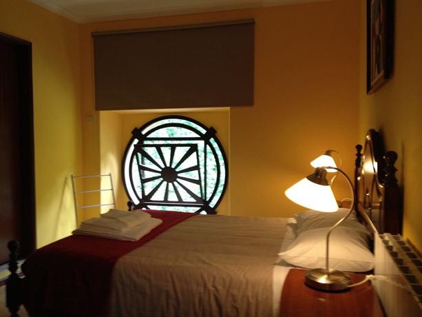 Chalet Relogio Guesthouse