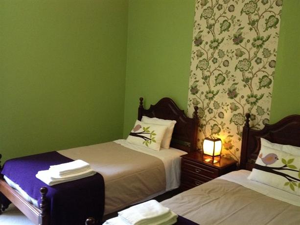 Chalet Relogio Guesthouse