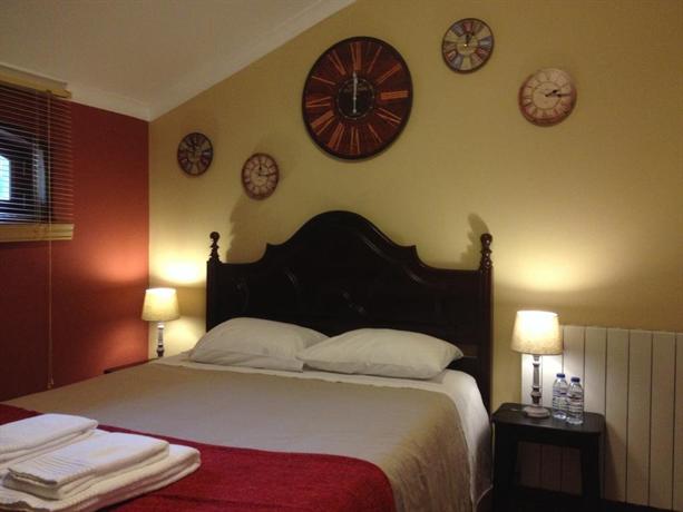 Chalet Relogio Guesthouse