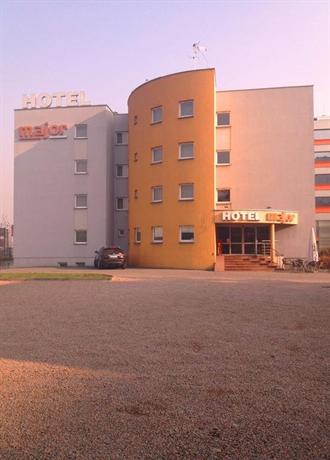 Hotel Major Budget