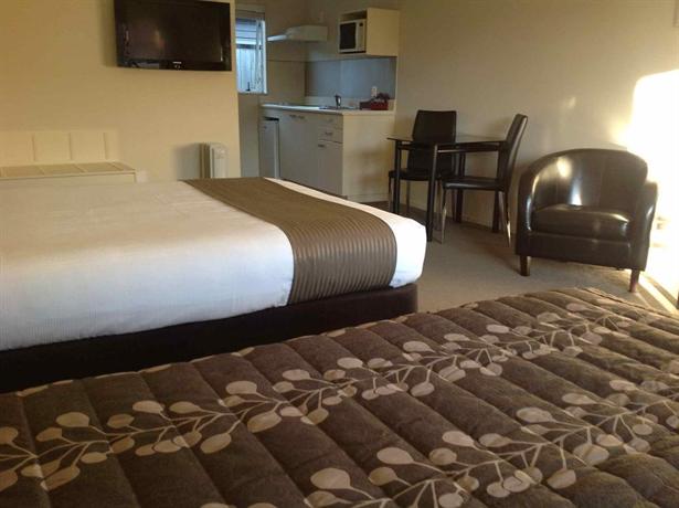 Pacific Coast Motor Lodge