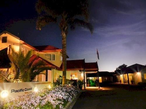 Pacific Coast Motor Lodge