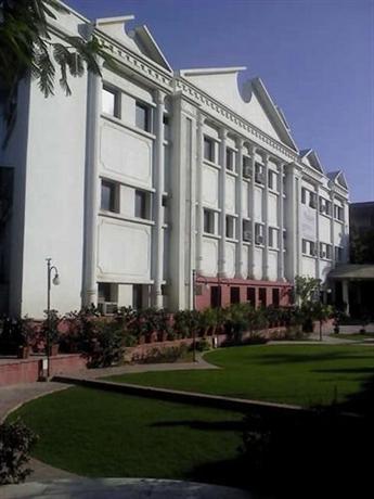 Hotel Empire Regency