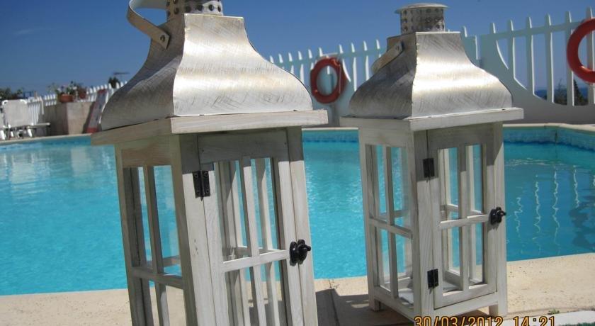 Viaros Hotel Apartments