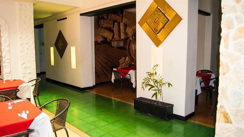 Hotel Puerta de San Antonio
