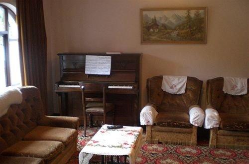 Palm Grove House B&B