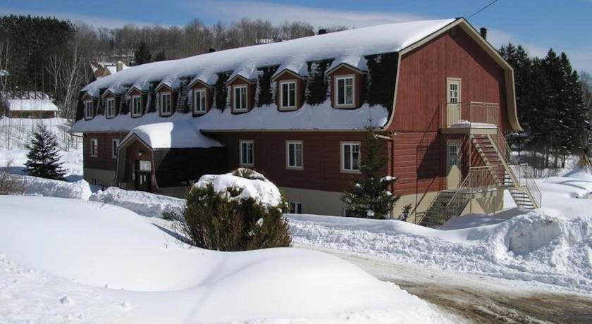 Auberge Manitonga Hostel