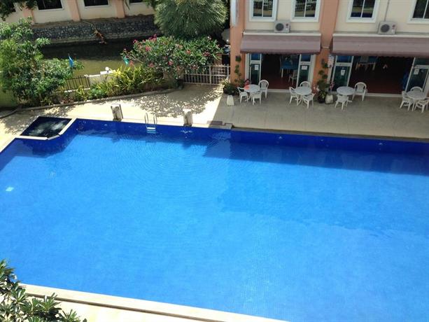 Palm Breeze Residence
