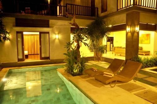 Villa Maple