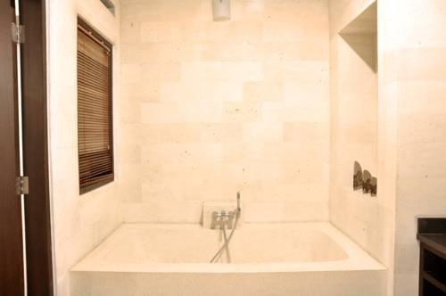 Villa Maple