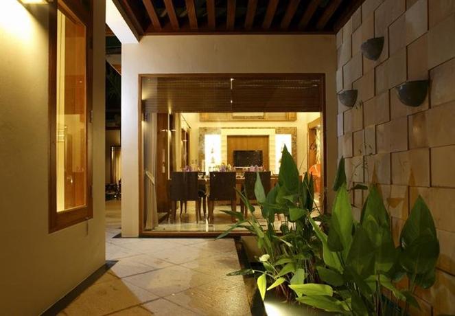 Chalong Pool Villa