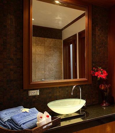 Chalong Pool Villa