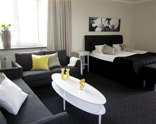 First Hotel Martenson