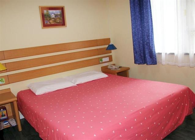 Home Inn Chongqing Jiangbei Airport Shuangfeng Road