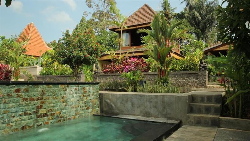Sari Bamboo Villas