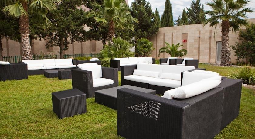 Fly Inn Baku