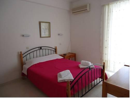 Erato Apartments Petalidi