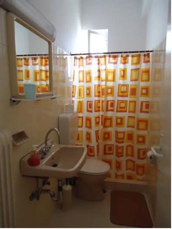 Erato Apartments Petalidi
